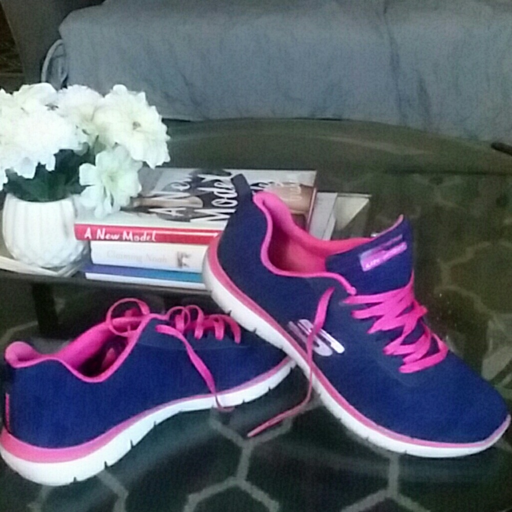 sketchers shoes